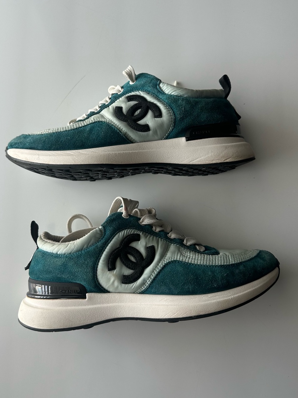 CHANEL womens Teal & Mint Suede Nylon Leather Logo Sneakers size 5